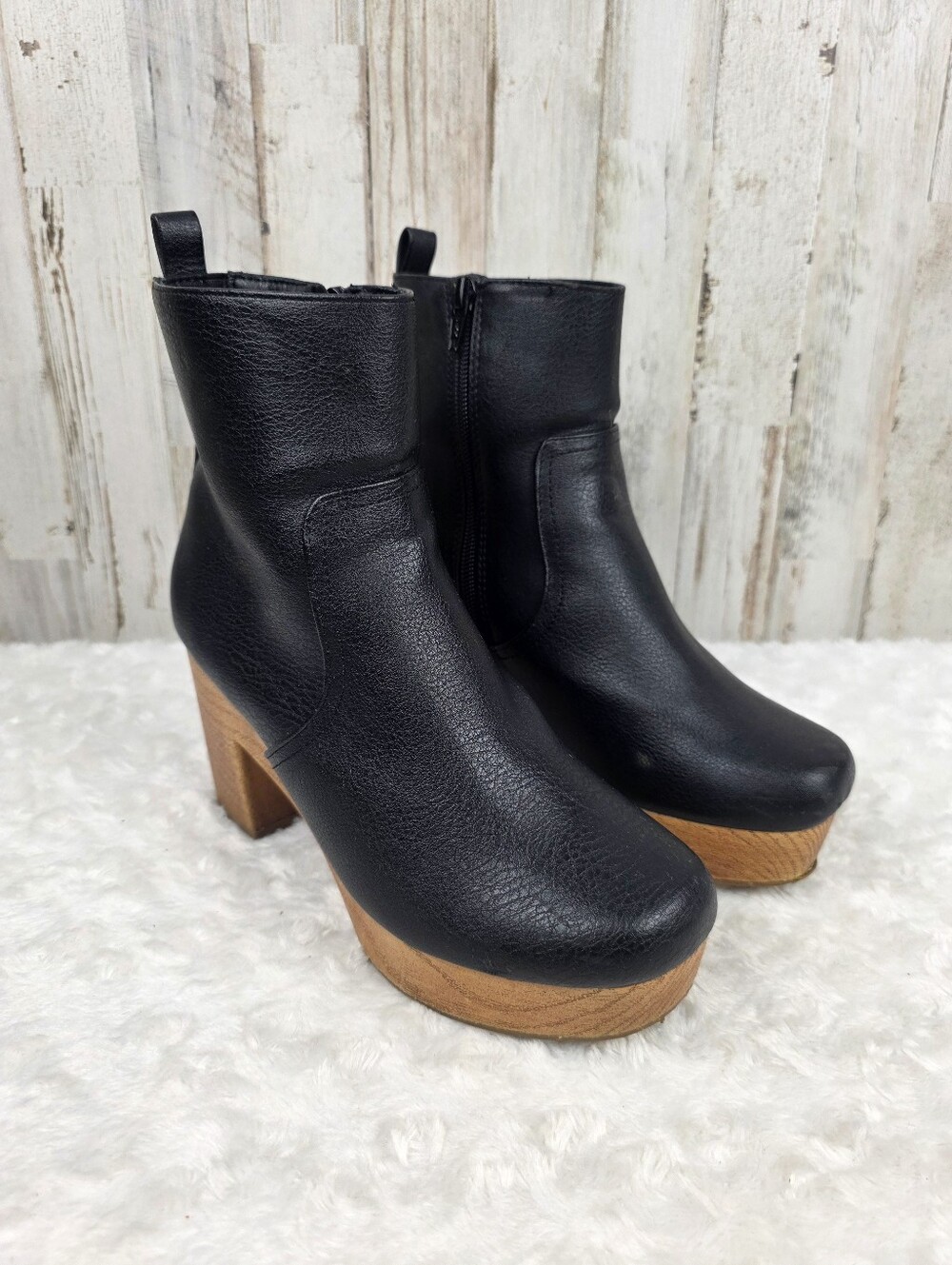 Universal Thread Aggy Clog Wooden Platform Boots Black Size 6.5